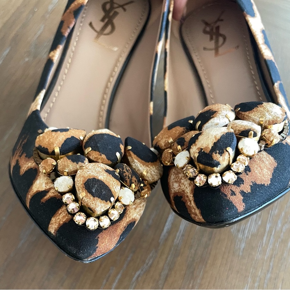 Yves Saint Laurent Black and Brown Embellished Heels - Picture 9 of 10